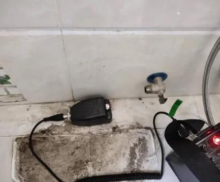 天柱屋顶漏水维修公司分享下卫生间漏水的危害及解决方法